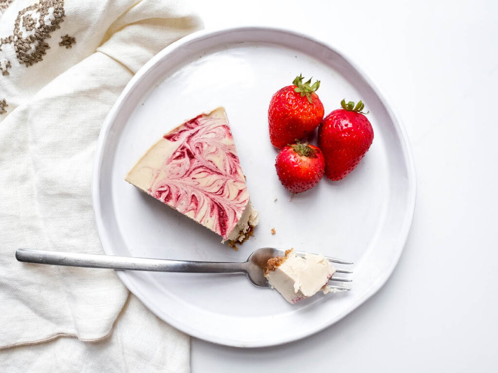 Raw Raspberry Cheesecake Slice