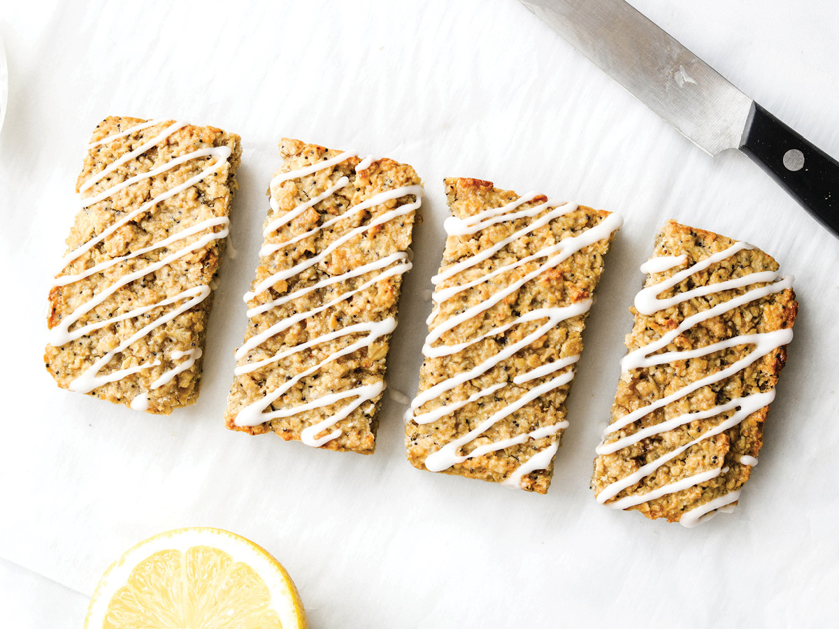 Lemon Poppy Seed Oat Breakfast Bars | IMPACT Magazine
