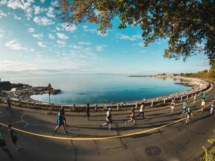 Oceanside views at the 2019 GoodLife Fitness Victoria Marathon