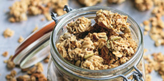 Chunky Oil-Free Granola by Anna Pippus
