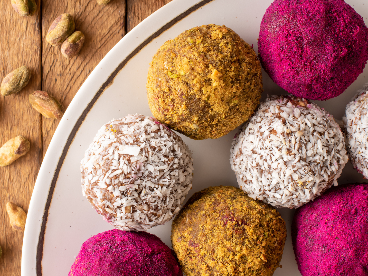 Chocolate Banana Cashew Bites | IMPACT Magazine