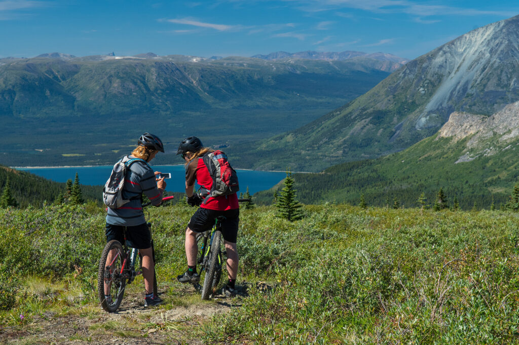 YUKON Carcross Biking