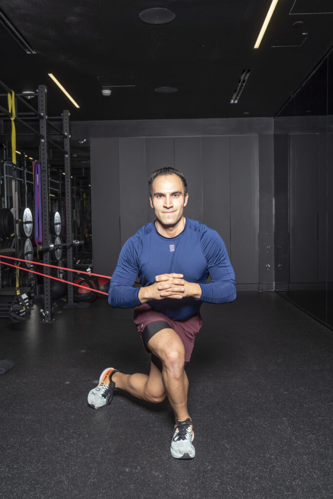 Lateral Band Walk to Curtsy Lunge