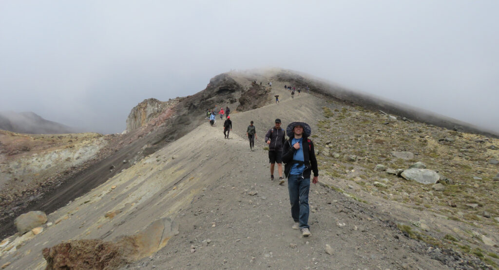 Descent from Red Crater toward the Emerald Lakes.